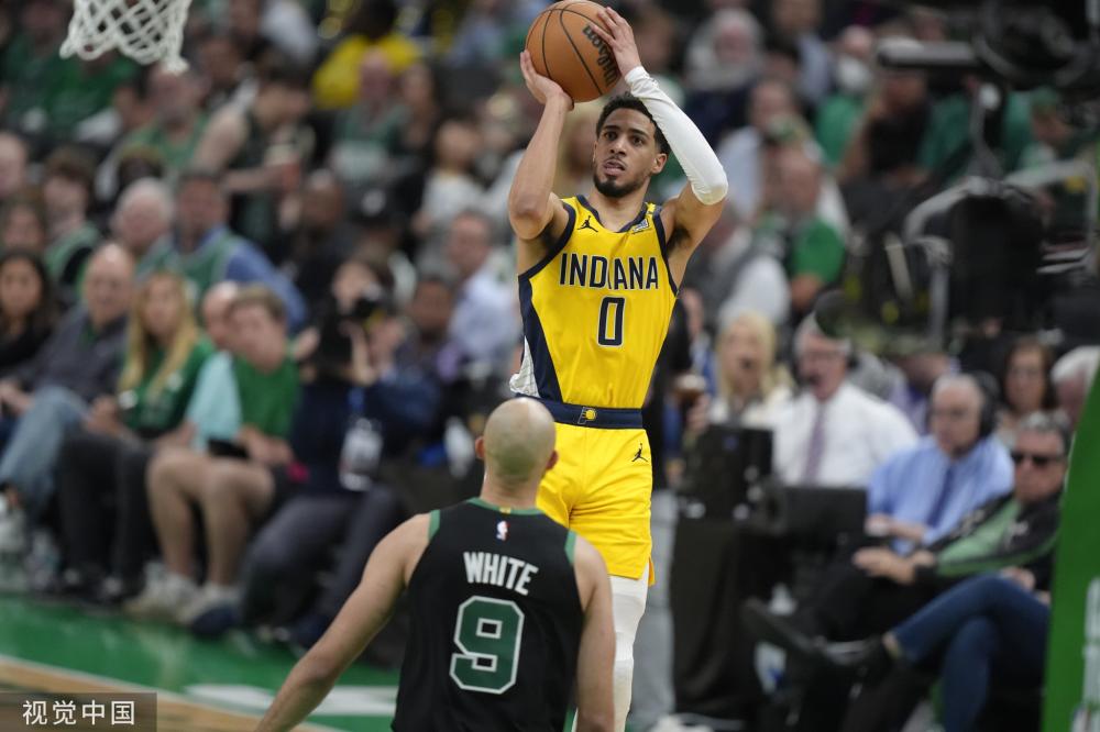 现出了超凡 现出了超凡